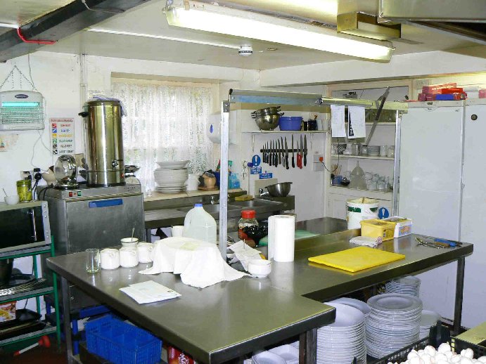 Image of a commercial kitchen.