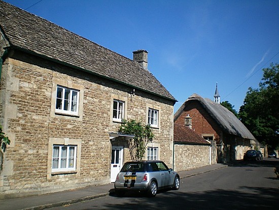 image of an Oxford stone house.